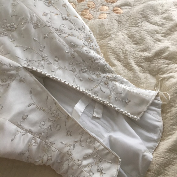 DEMETRIOS RN 98249 WEDDING DRESS - Picture 7 of 11